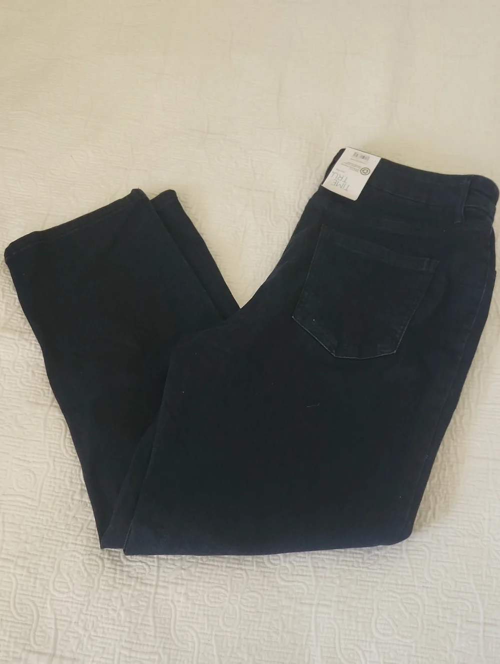Time and Tru Women's Straight Leg Jeans in Black - Picture 1 of 4